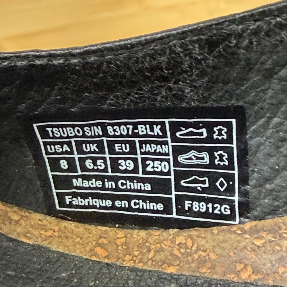 Tsubo Sculptural Wedge Pumps Womens 8 Black Leather Wood Heel Statement Shoe